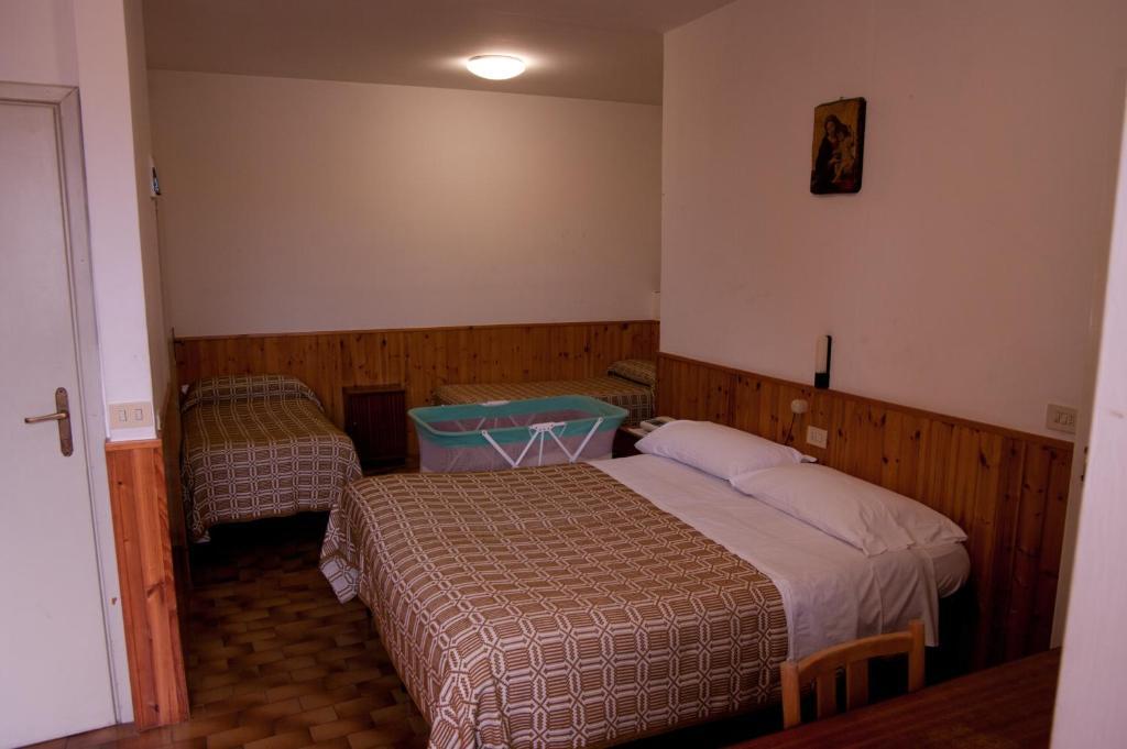 Cittadella Ospitalita Hotel Assisi Room photo